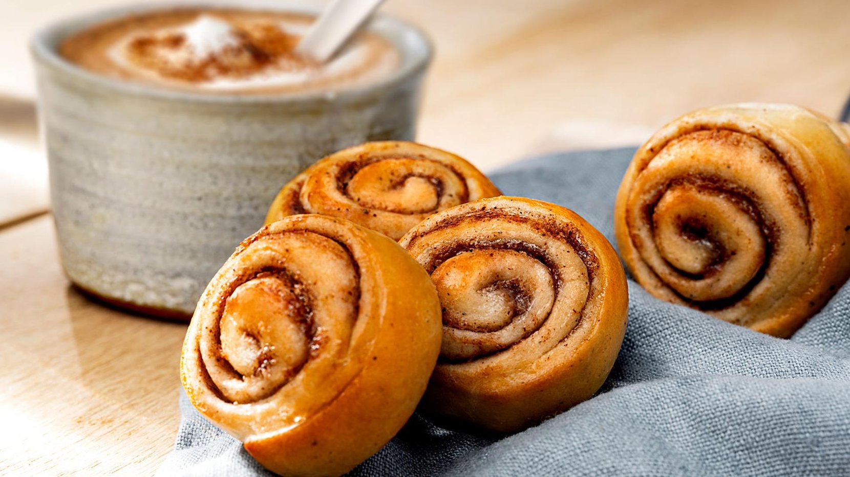 Toppbild små kanelbullar