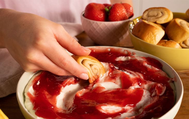 Gifflar Vanilje og strawberry cheesecake dip - Opskrifter | Pågen