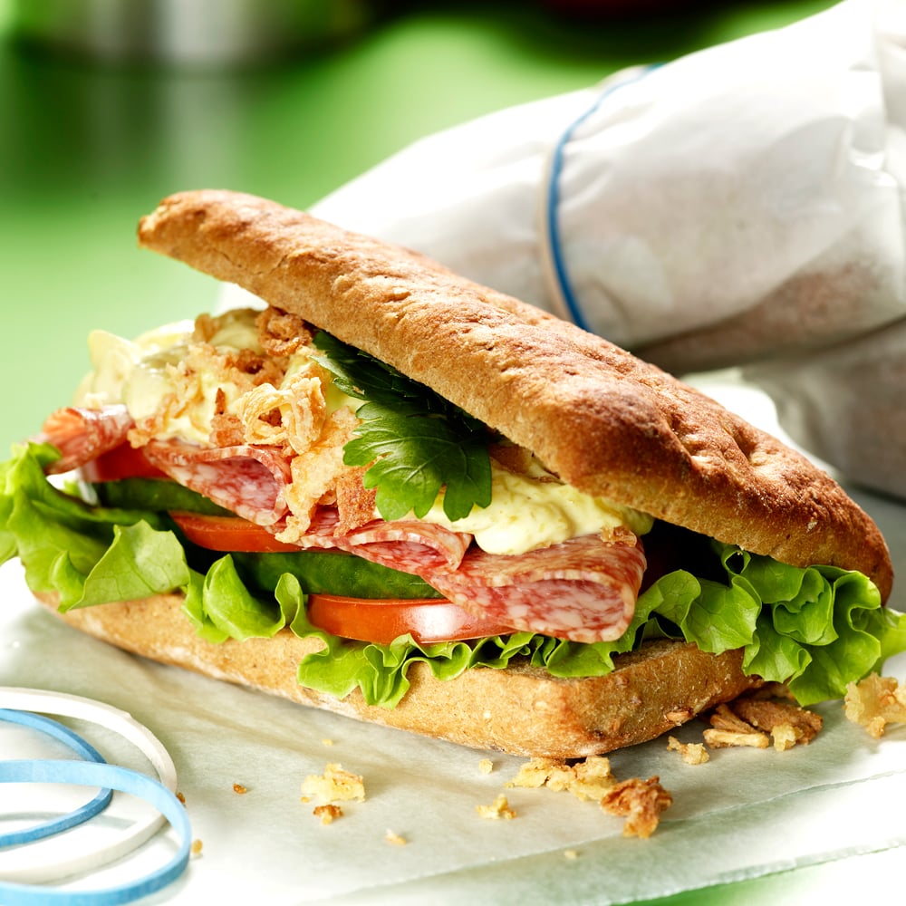 Javisst sandwich med spegepølse og remoulade